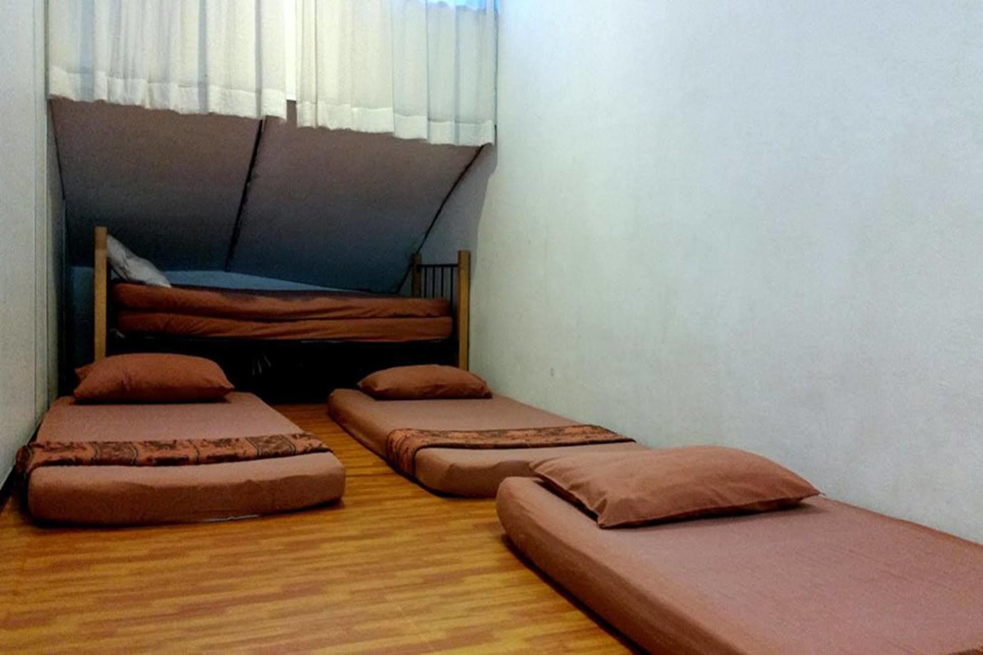 The Jiong House Hostel Malacca Bagian luar foto